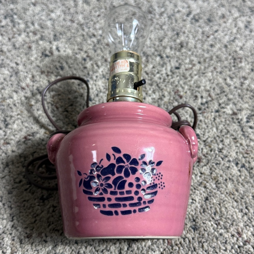 Vintage Mauve Pink Ceramic Accent Country Crock Lamp Blue Flower Basket RARE